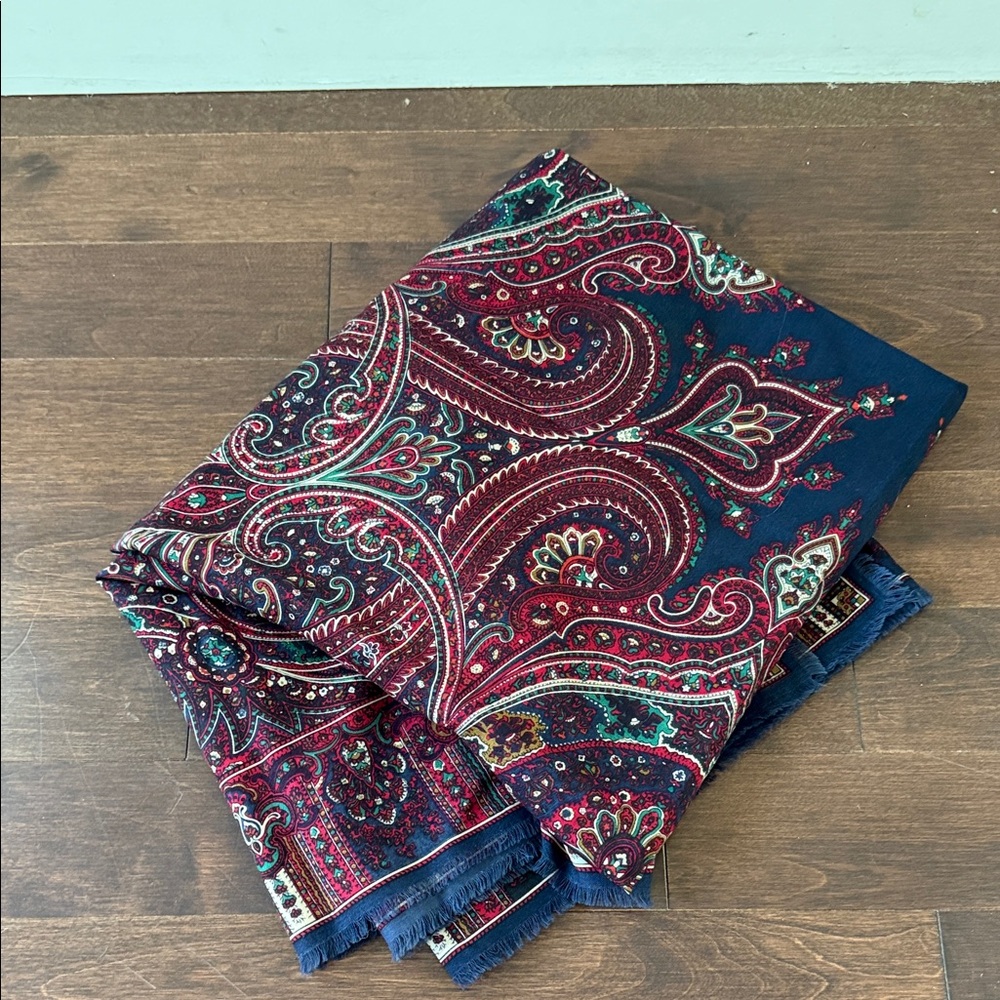 Vintage Liberty of London 100% Wool Paisley Scarf/Wrap - Picture 6 of 6